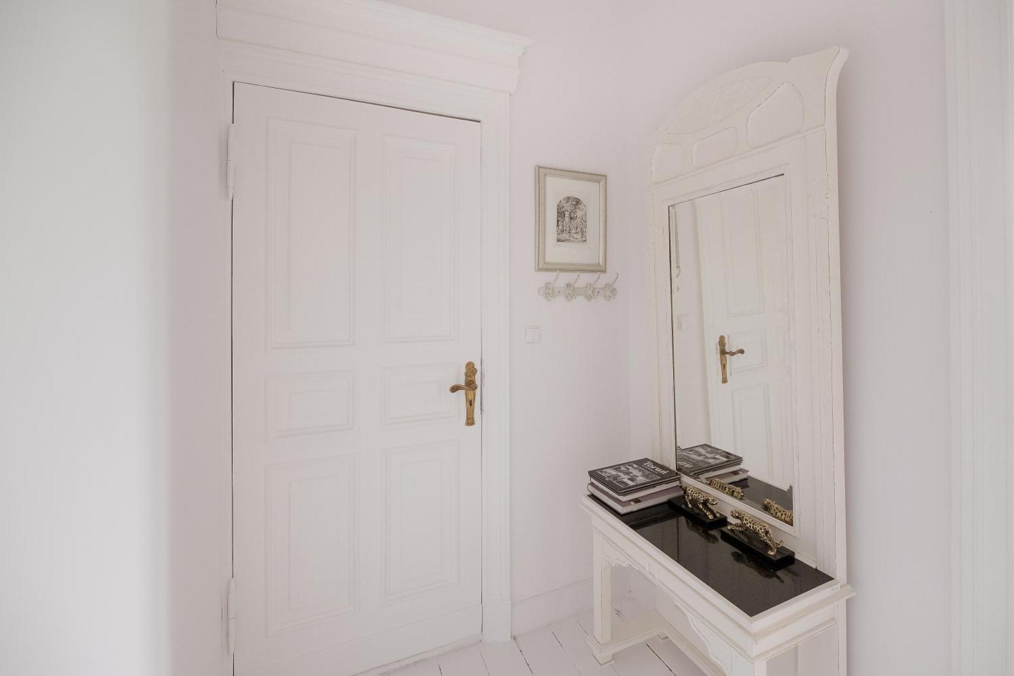 White Provance Apartment Торунь Экстерьер фото