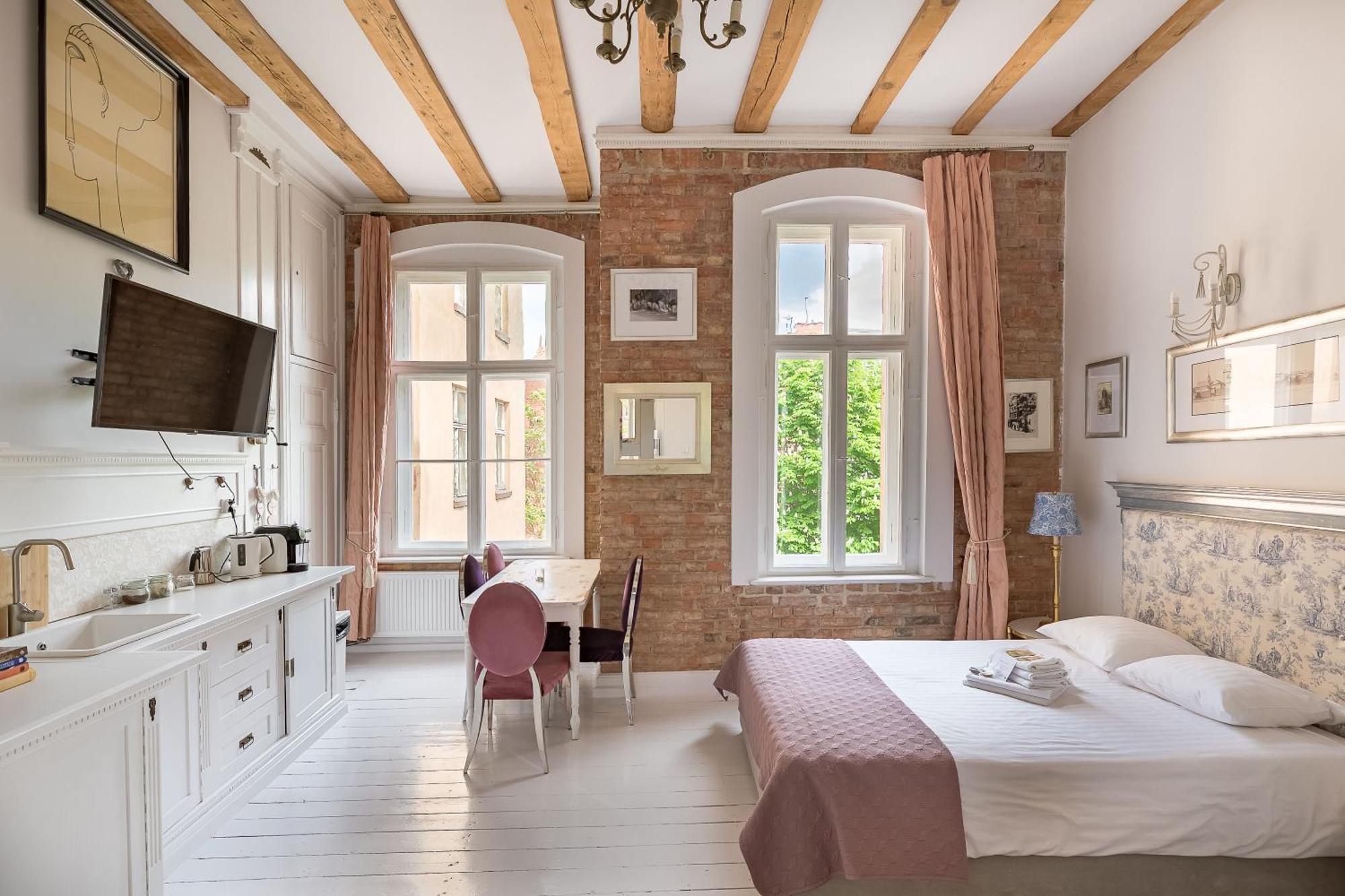 White Provance Apartment Торунь Экстерьер фото